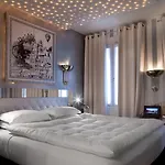 Petit Madeleine Hotel