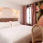 Petit Madeleine Hotel