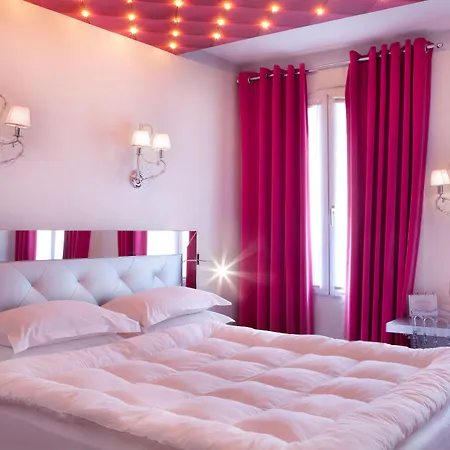 Petit Madeleine 3* Paris