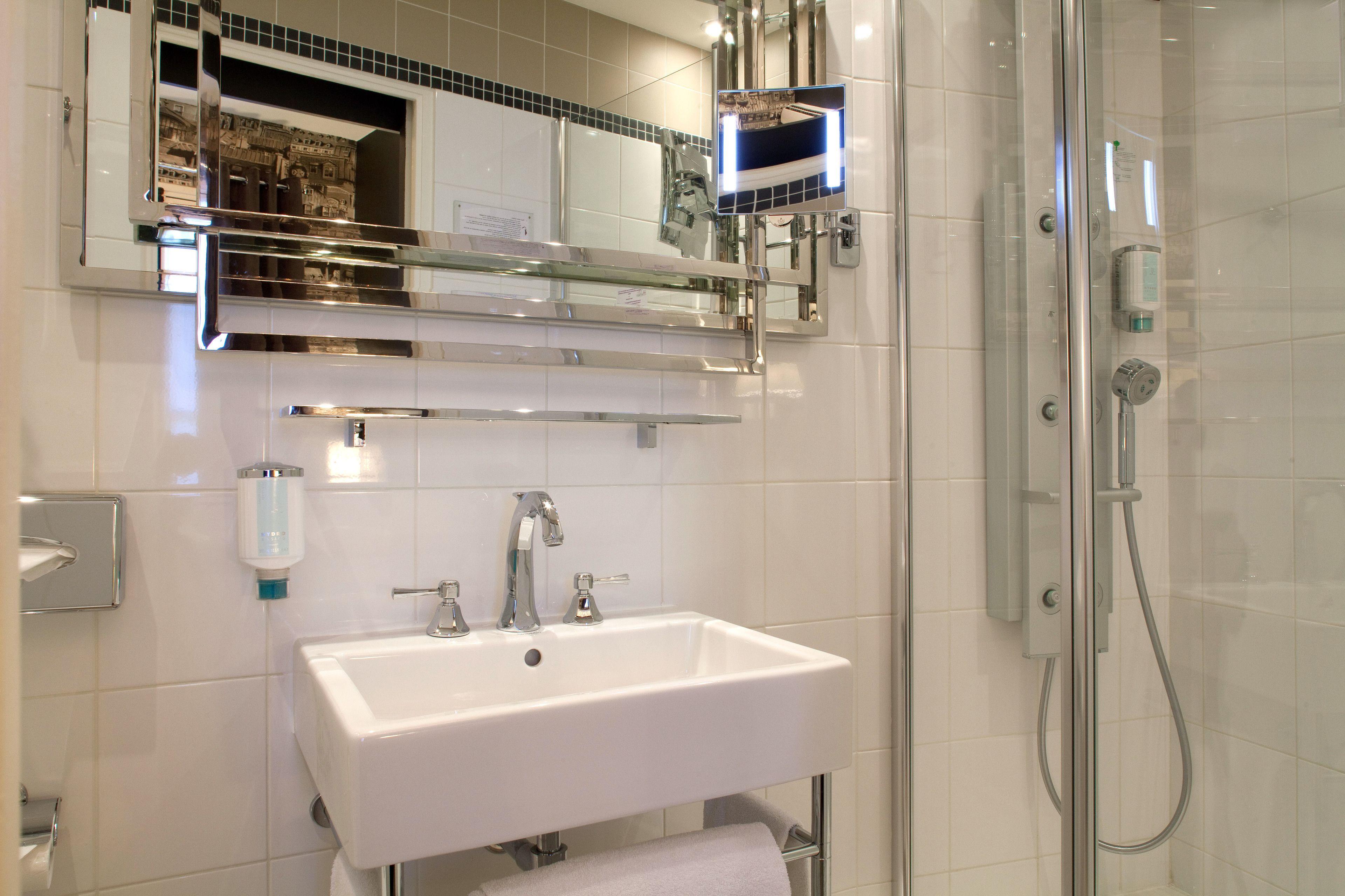 Hotel Petit Madeleine 3*