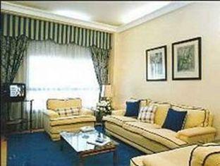 Petit Madeleine Hotel